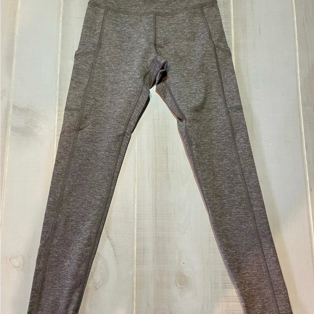 Aerie offline legging
Size small
Brown in color
New without tags